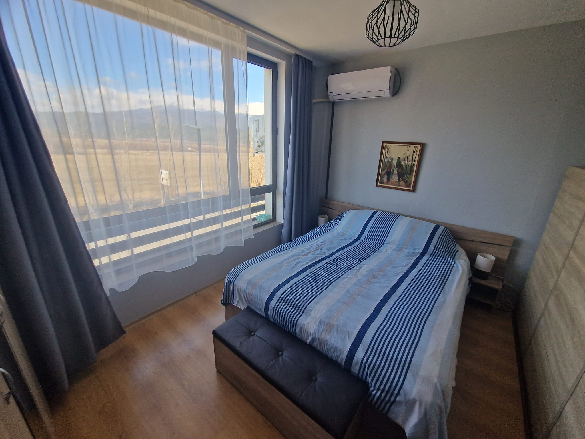 Aspen Golf: Modernly furnished studio apartment for sale