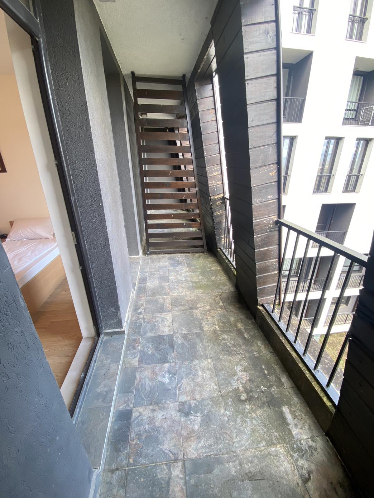 Furnished studio with a terrace in the year-round Aspen Valley complex, Razlog