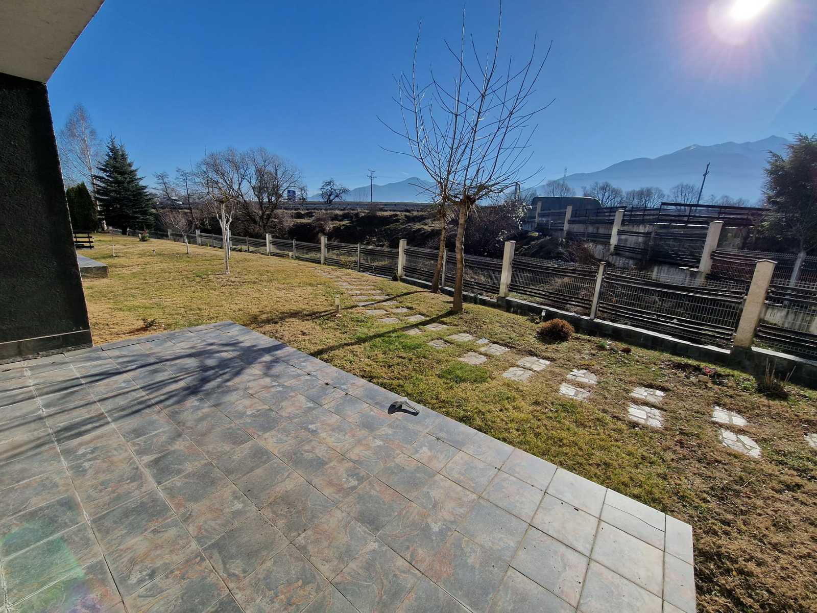 Southern one-bedroom apartment for sale in the Aspen Valley complex near Razlog