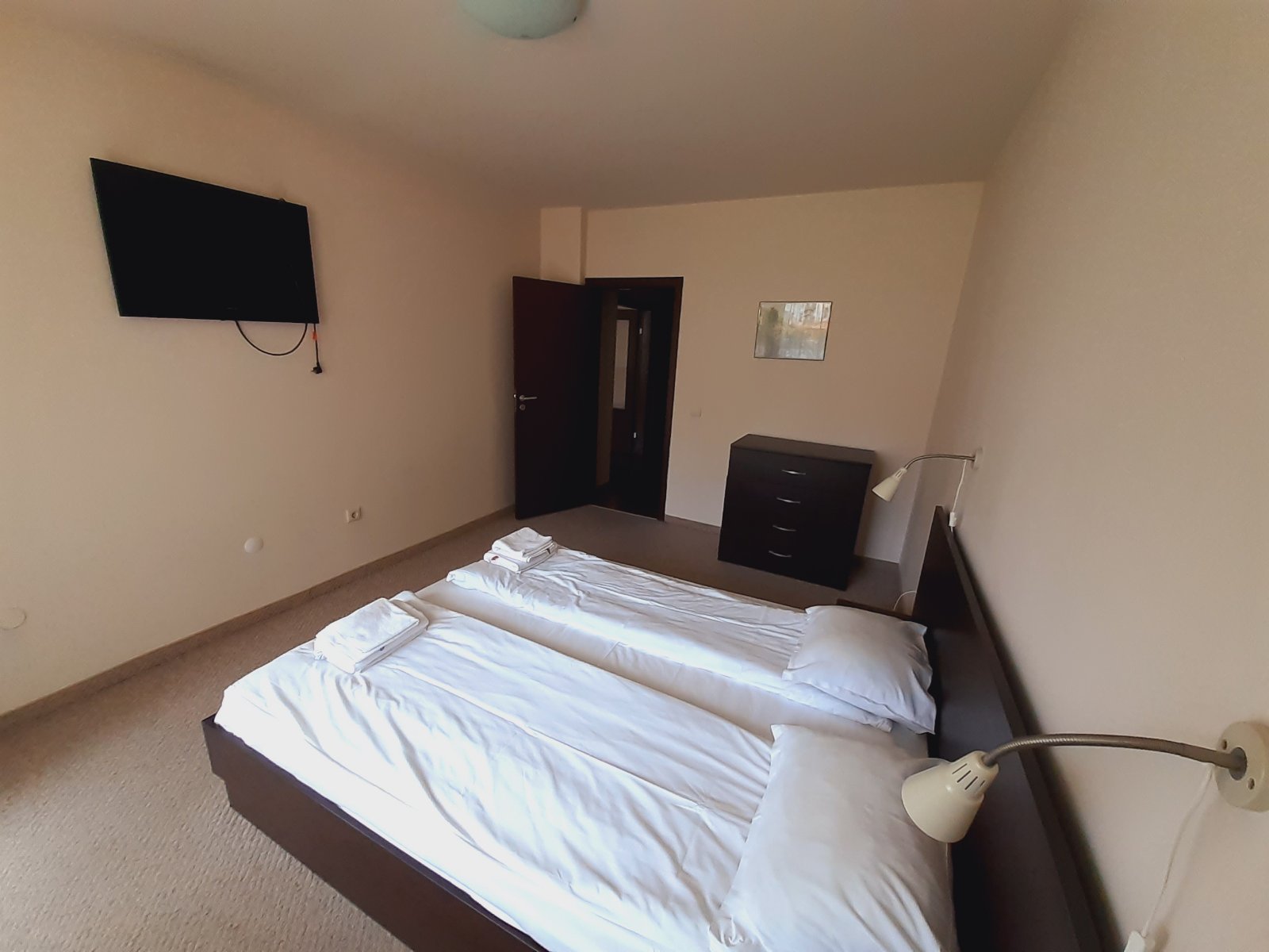 Spacious two-room apartment in Bansko Royal Towers next to the ski lift