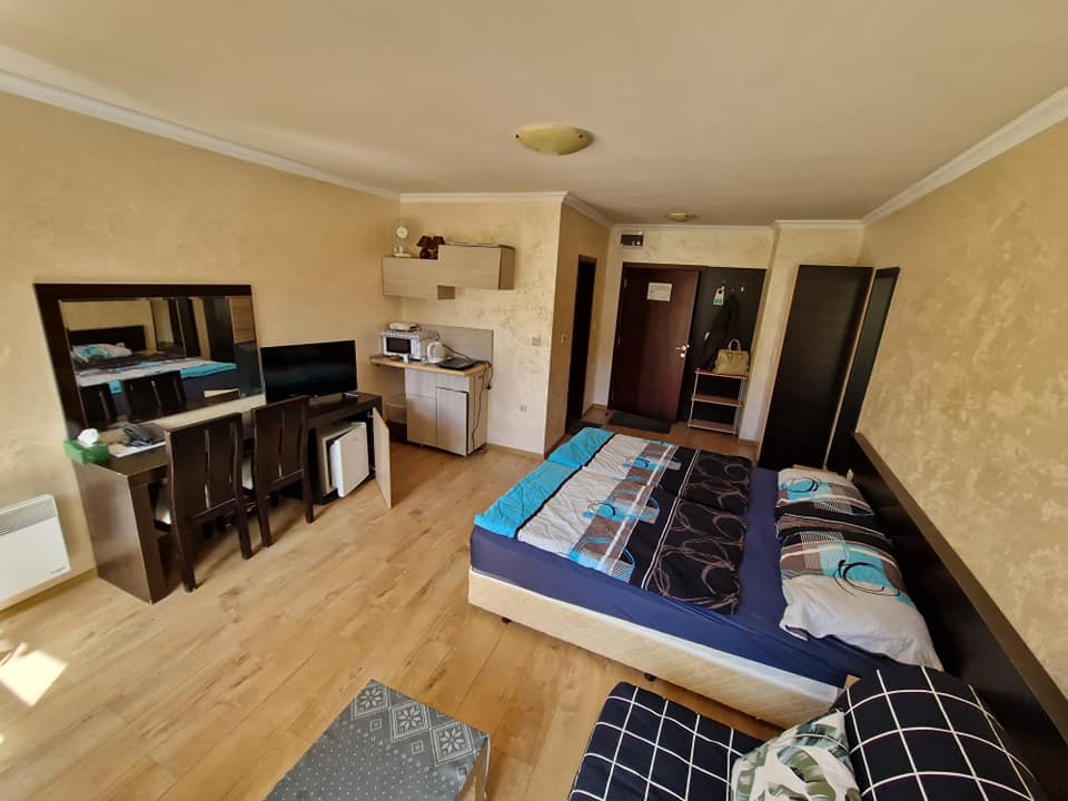 Furnished studio with a south-facing balcony and a beautiful view of the Pirin Mountains