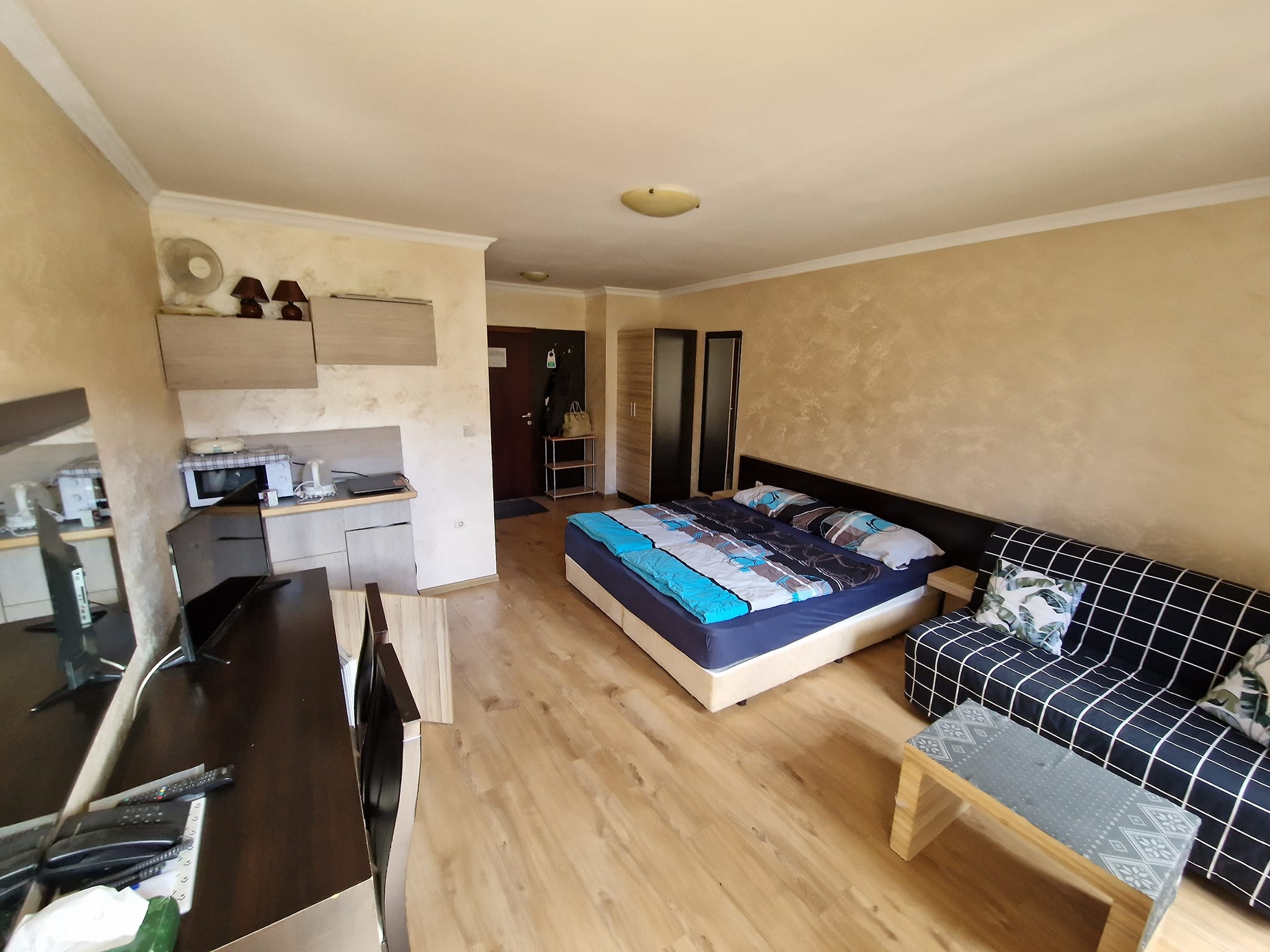 Furnished studio with a south-facing balcony and a beautiful view of the Pirin Mountains