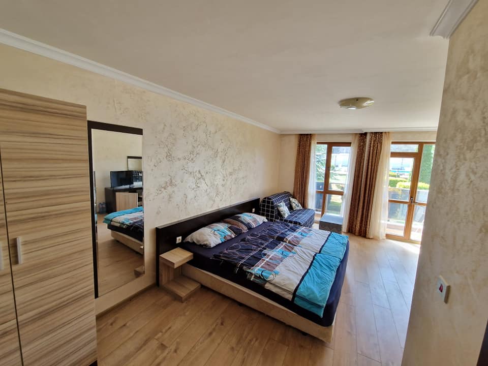 Furnished studio with a south-facing balcony and a beautiful view of the Pirin Mountains