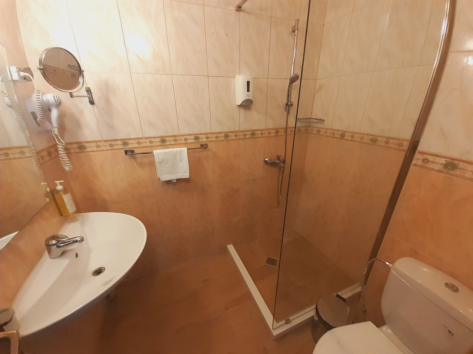 Bansko: Two-bedroom apartment in a gated complex Elegant LUX with pool