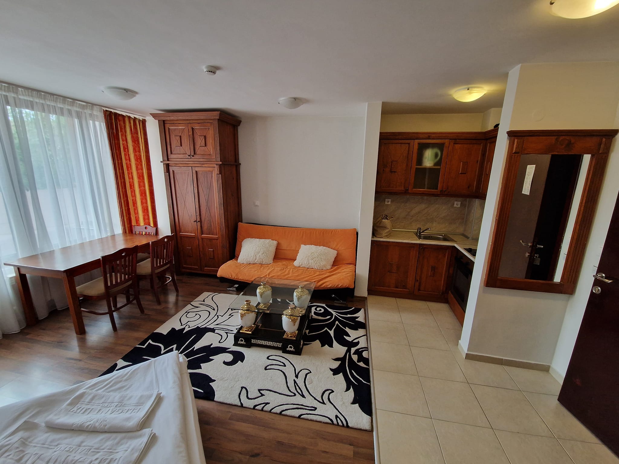 Furnished studio for sale in Elegant LUX complex, Bansko