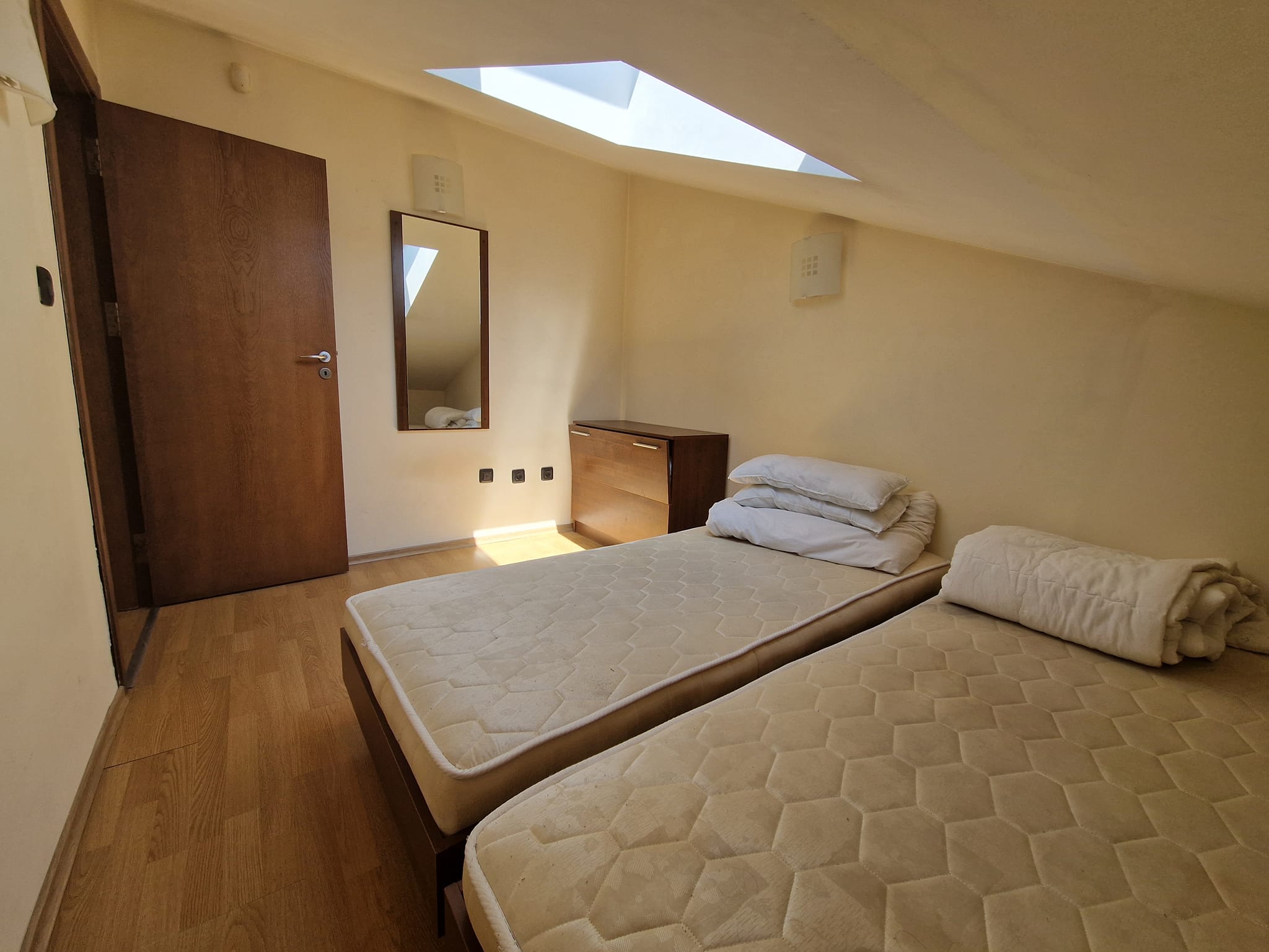 Affordable furnished one bedroom apartment next to the ski lift in Bansko