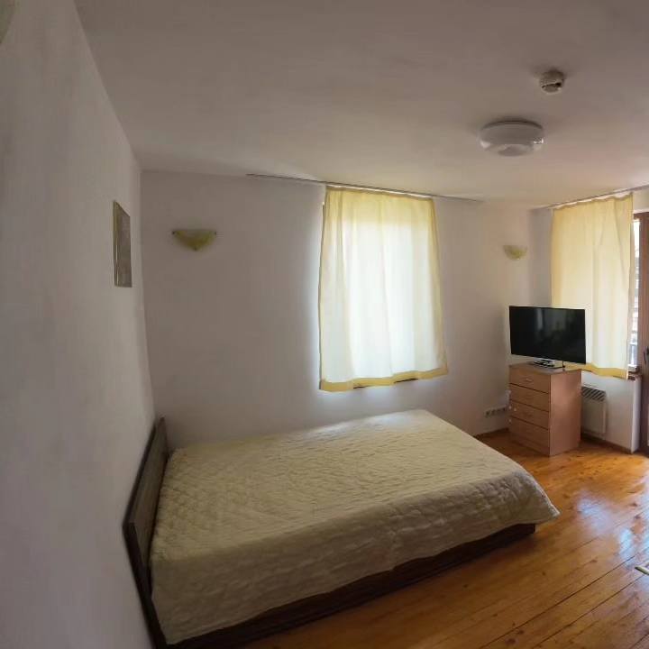 Spacious furnished studio with fireplace for sale in Bansko