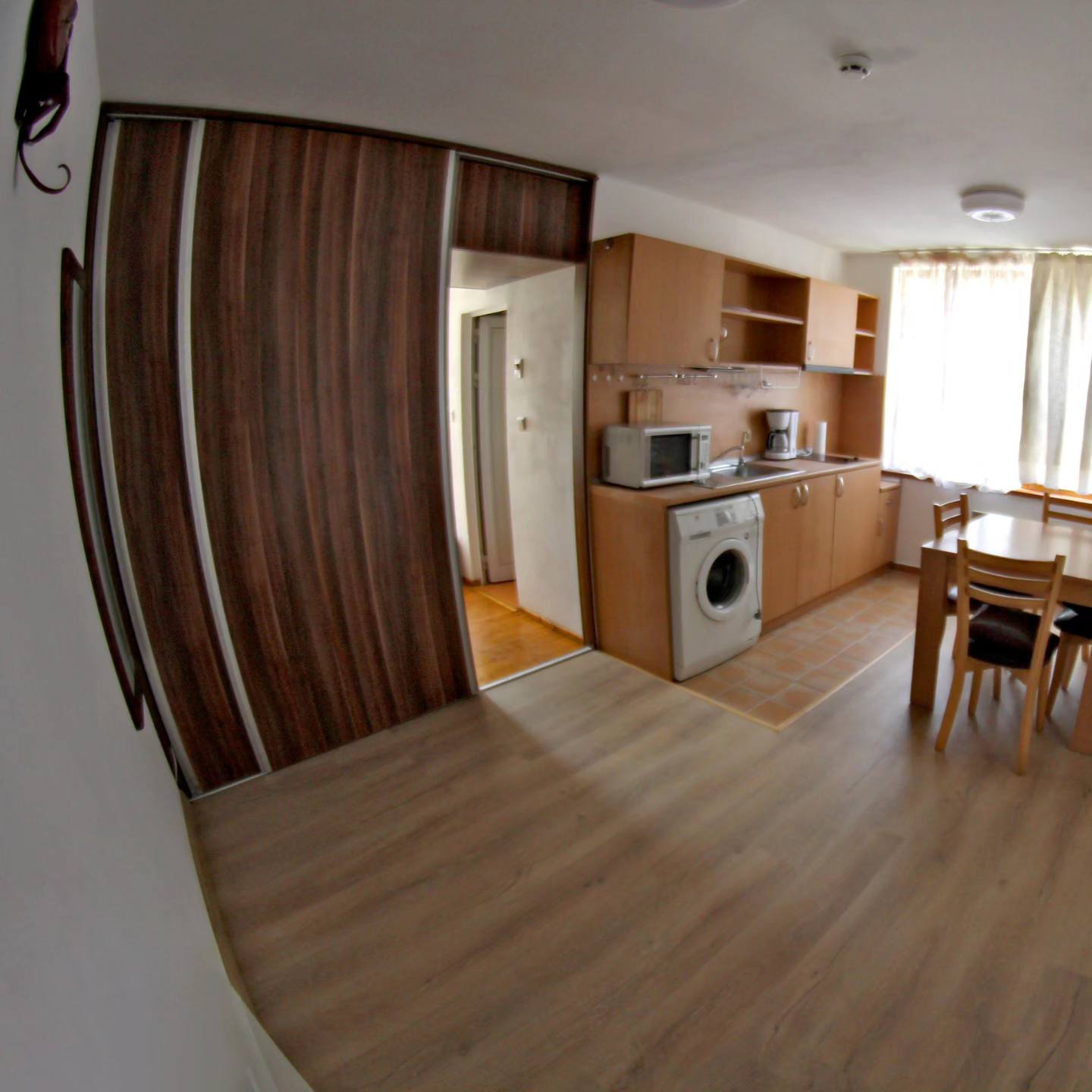 Spacious furnished studio with fireplace for sale in Bansko