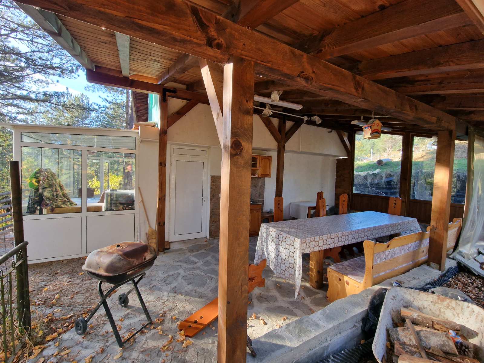 Fully furnished villa for sale in the area of Katarino near the town of Razlog