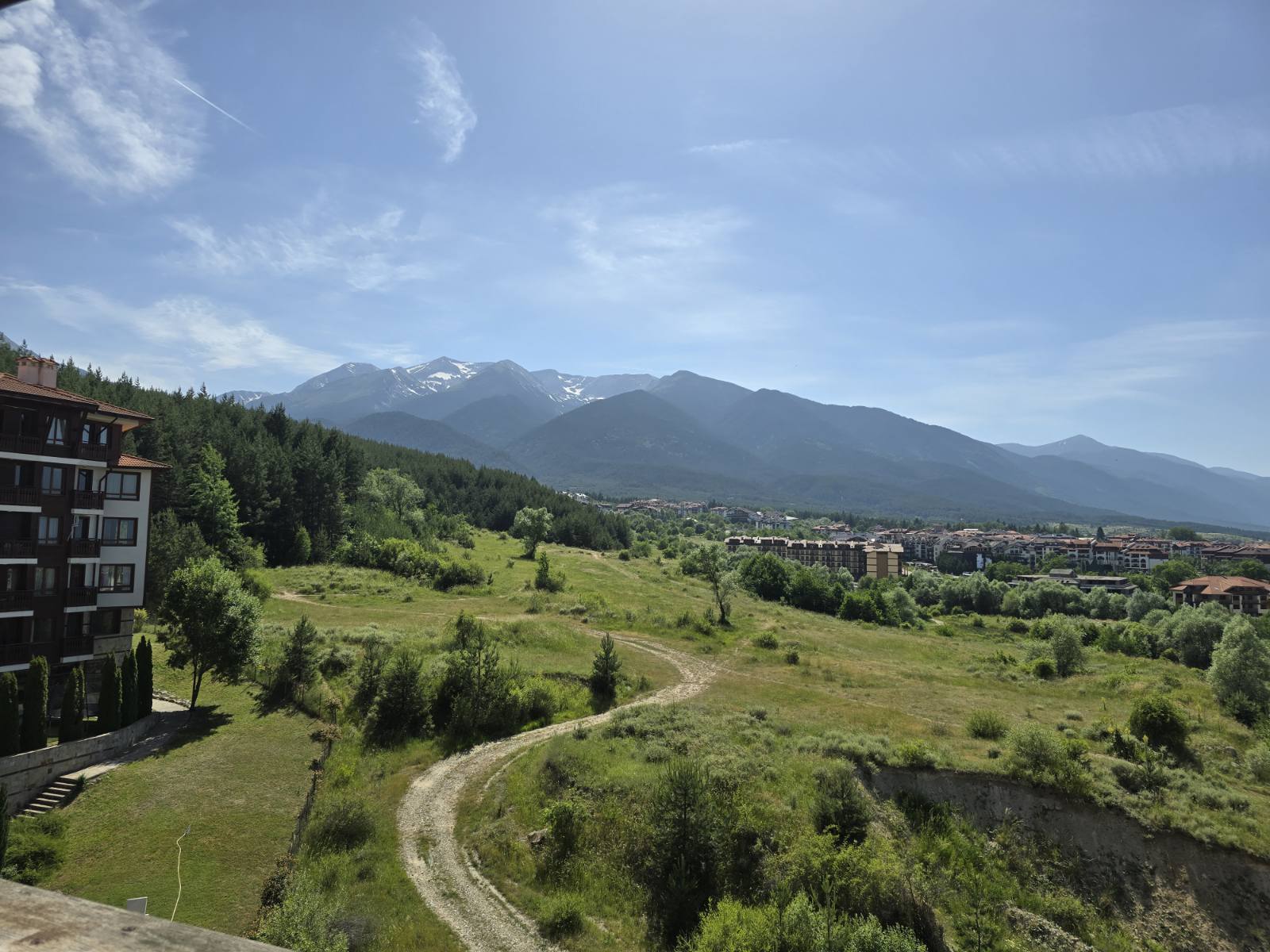 South-west studio with a terrace and a beautiful view of Pirin for sale in Bansko