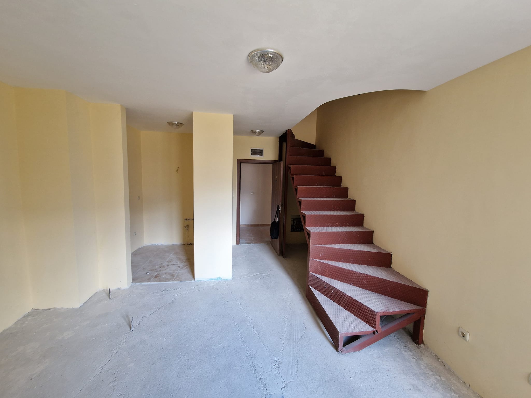 One bedroom maisonette for sale with low maintenance fee in Bansko next to the ski lift