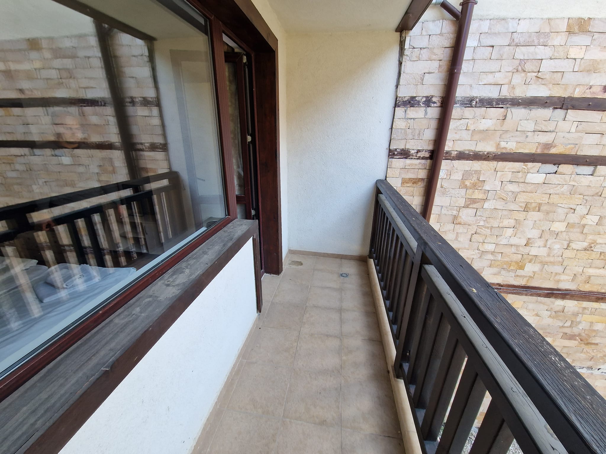 Affordable, furnished, ready-to-move-in studio with low maintenance fee in Bansko