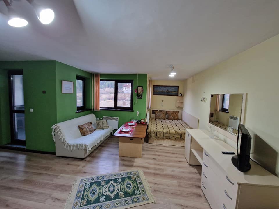 Spacious studio with terrace for sale in Royal Bansko aparthotel