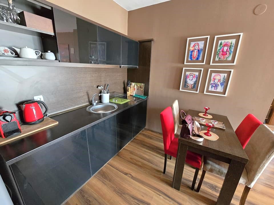 Luxury three-room apartment with two terraces and east-south exposure in a year-round complex