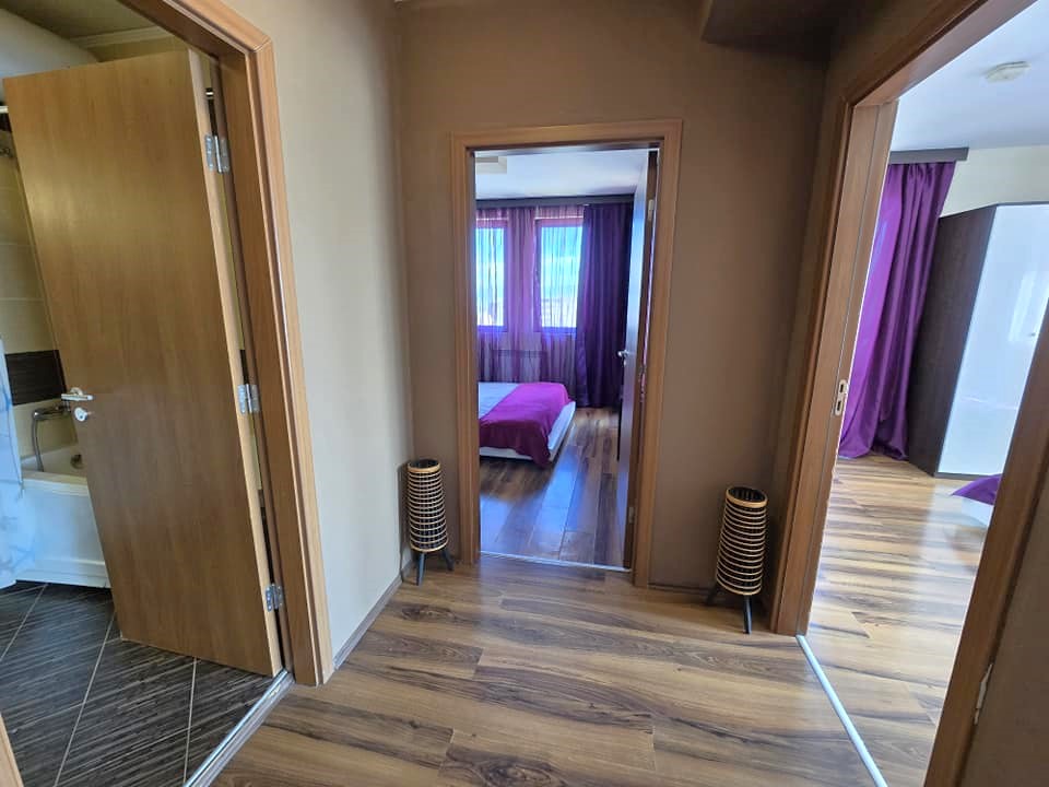 Luxury three-room apartment with two terraces and east-south exposure in a year-round complex
