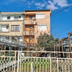 1/2 of a four-storey house in the central part of Aheloy