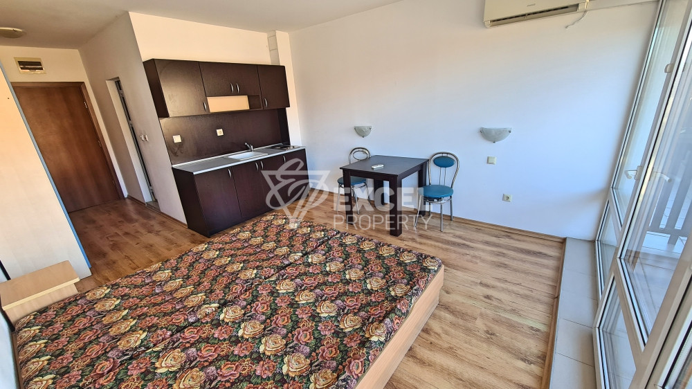 Spacious studio 200m from the beach in Saint Vlas
