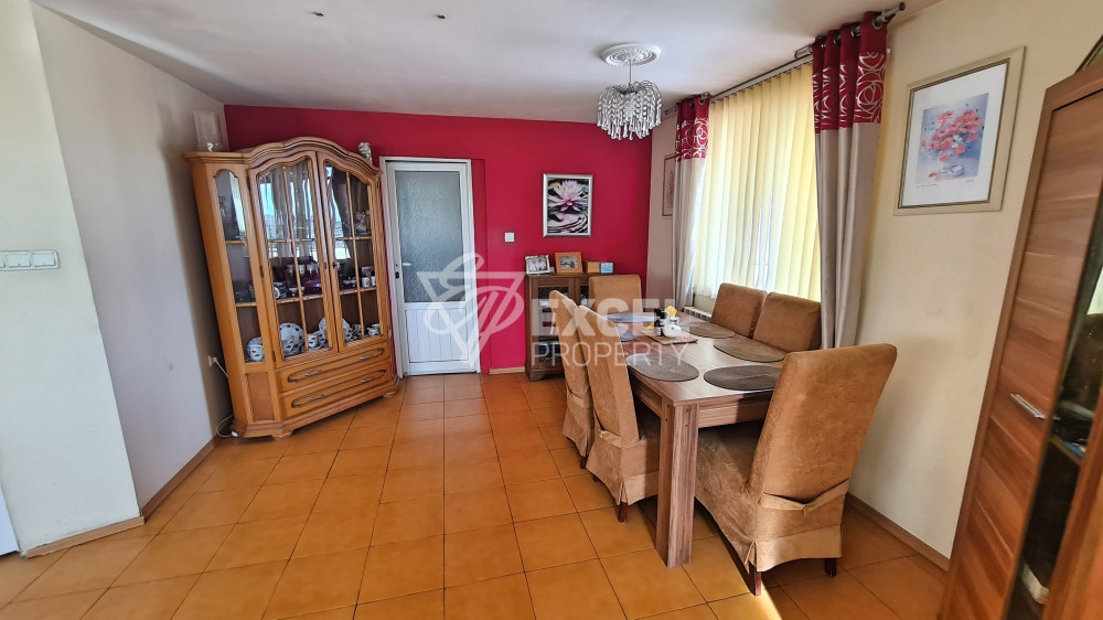 Detached fully furnished house with yard and barbecue