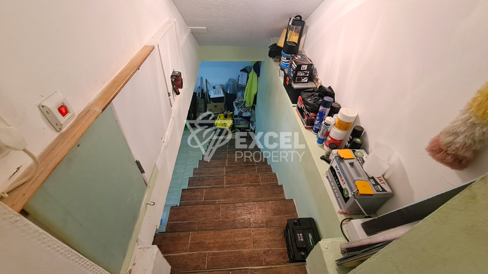 Detached fully furnished house with yard and barbecue