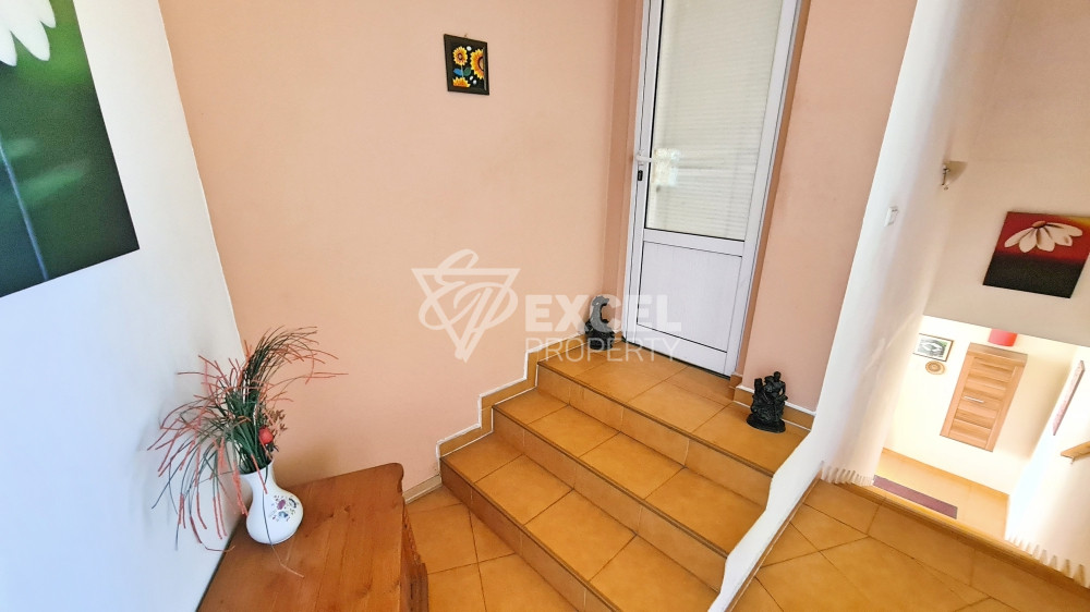 Detached fully furnished house with yard and barbecue