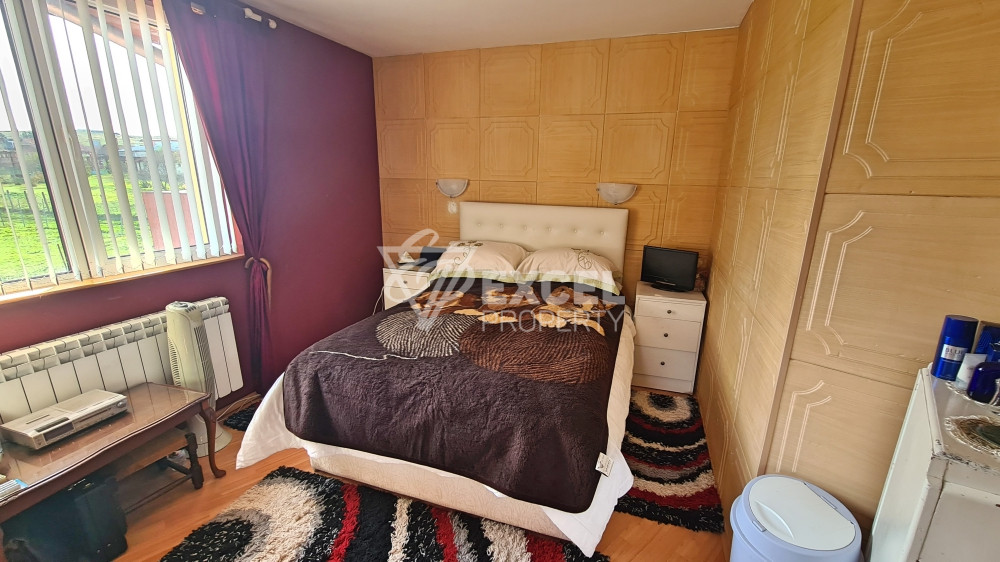 Detached fully furnished house with yard and barbecue