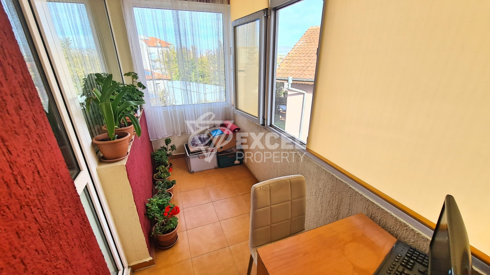 Detached fully furnished house with yard and barbecue