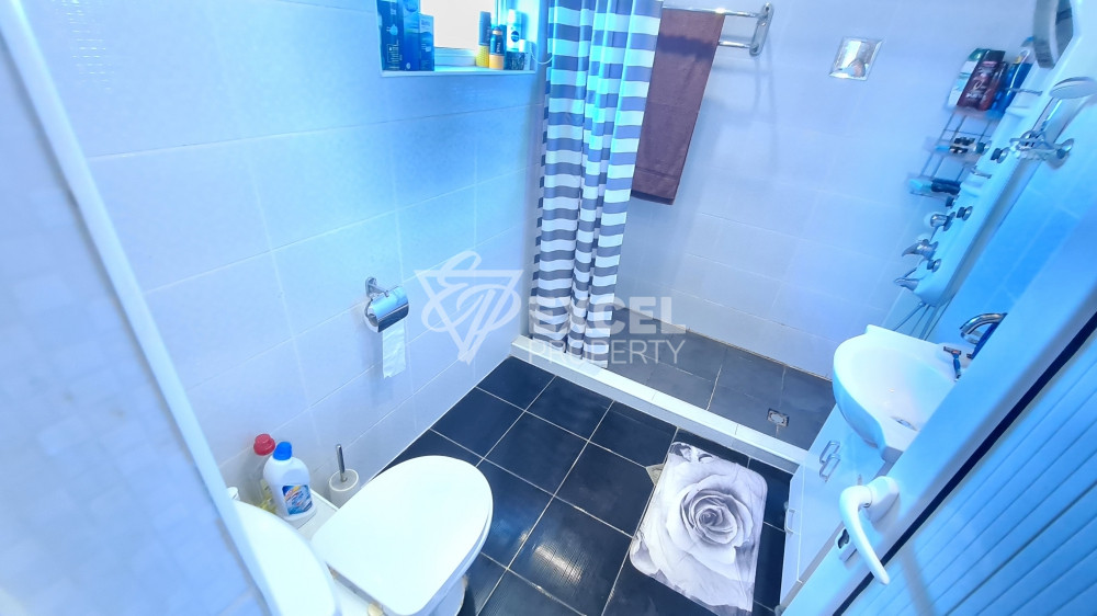 Detached fully furnished house with yard and barbecue