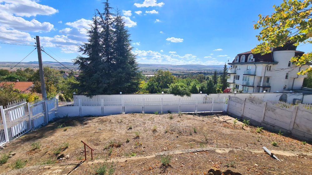 Fully renovated house with no maintenance fee in the village of Gorica.