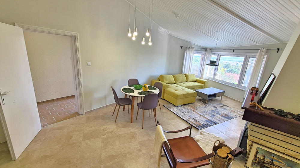 Fully renovated house with no maintenance fee in the village of Gorica.
