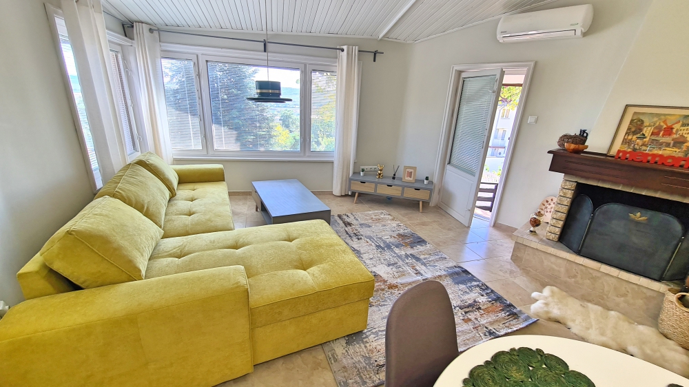 Fully renovated house with no maintenance fee in the village of Gorica.