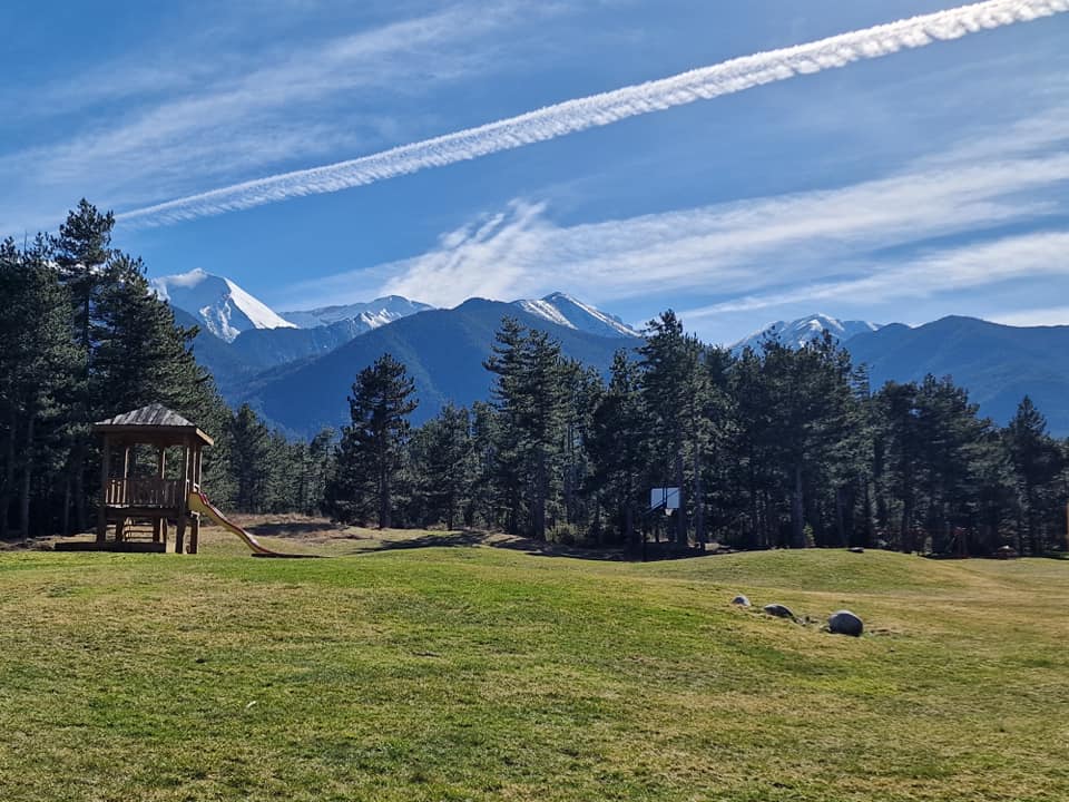 Elegant multi-room apartment for sale in the heart of Pirin Golf & Country Club: Luxury and perfection