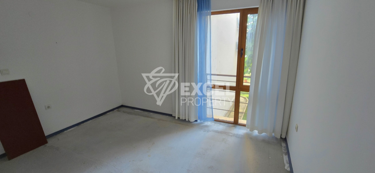Two bedroom apartment in Sveti Vlas, Compass complex, only 250 m from the sea.