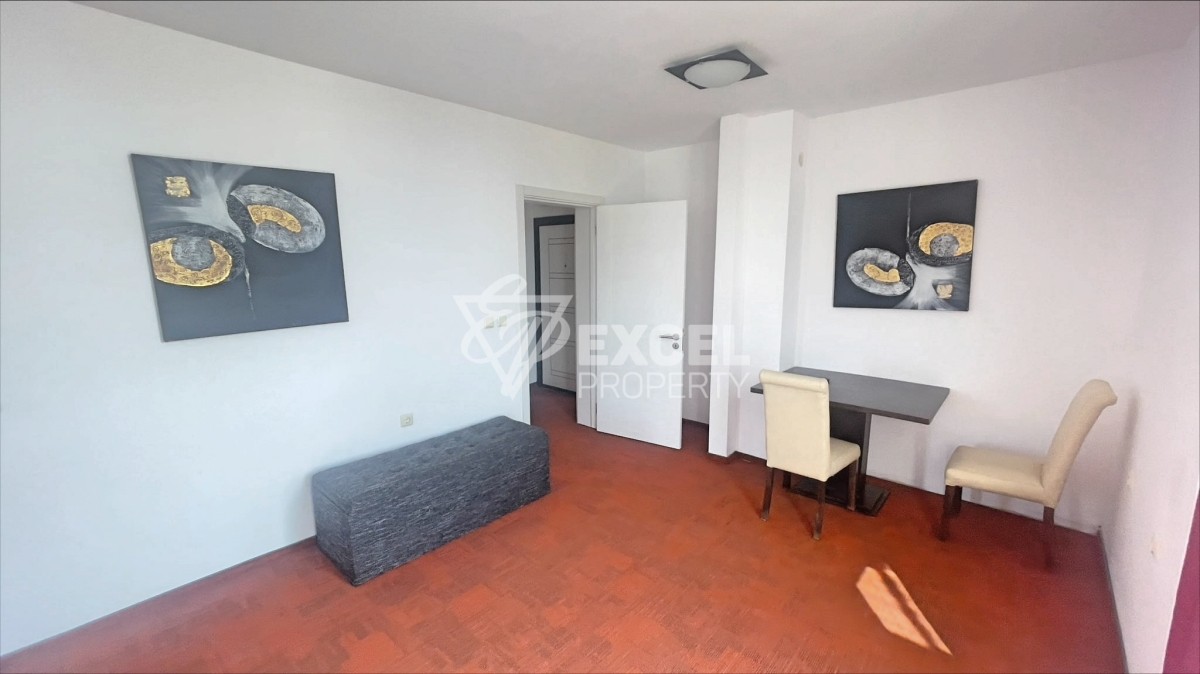 One-bedroom apartment in Sveti Vlas, 500m from the sea.