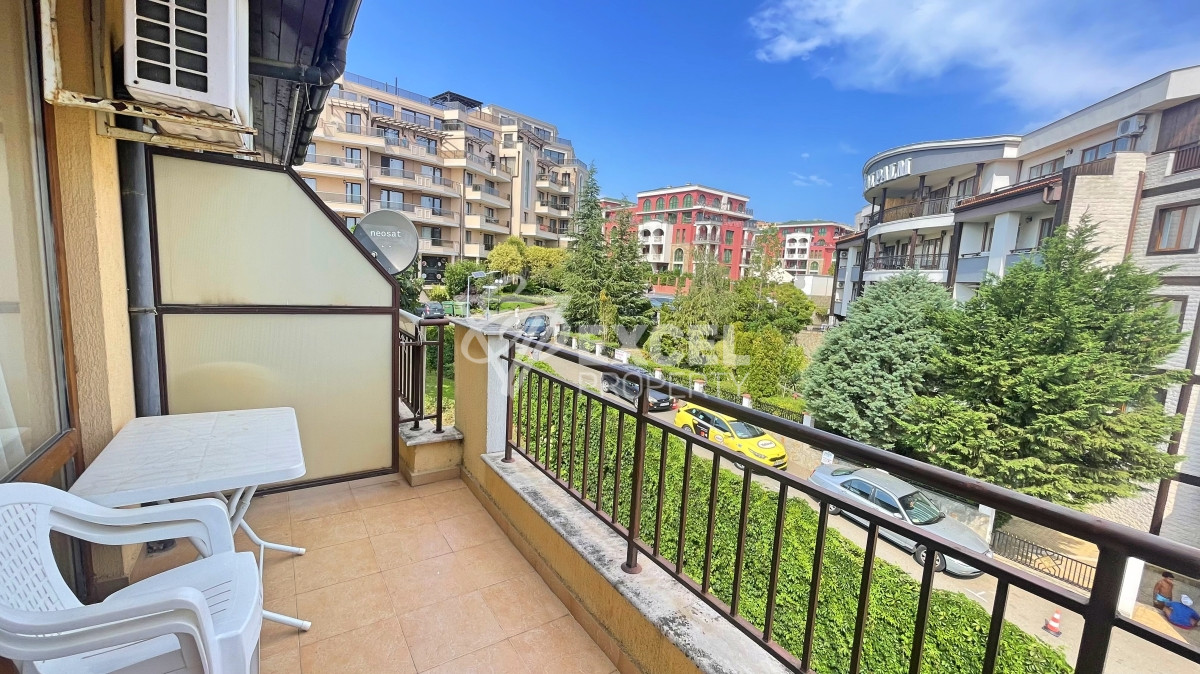 Furnished studio for sale in Sveti Vlas, with partial sea view