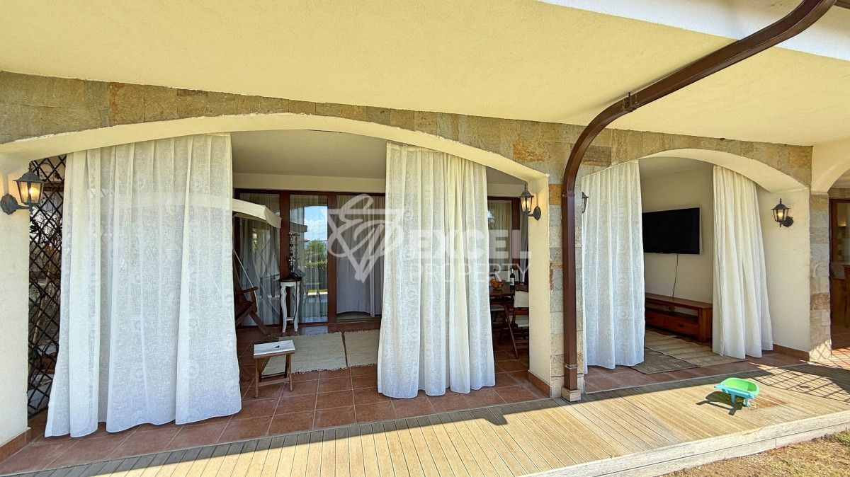 Unique multi-room apartment on the first line in the Casa Real complex, Sveti Vlas