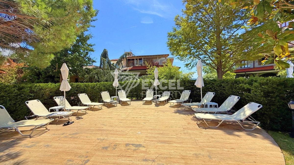 Unique multi-room apartment on the first line in the Casa Real complex, Sveti Vlas