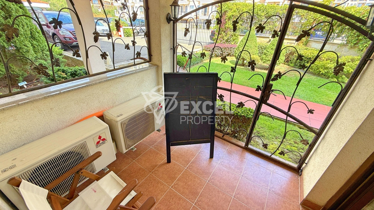 Unique multi-room apartment on the first line in the Casa Real complex, Sveti Vlas