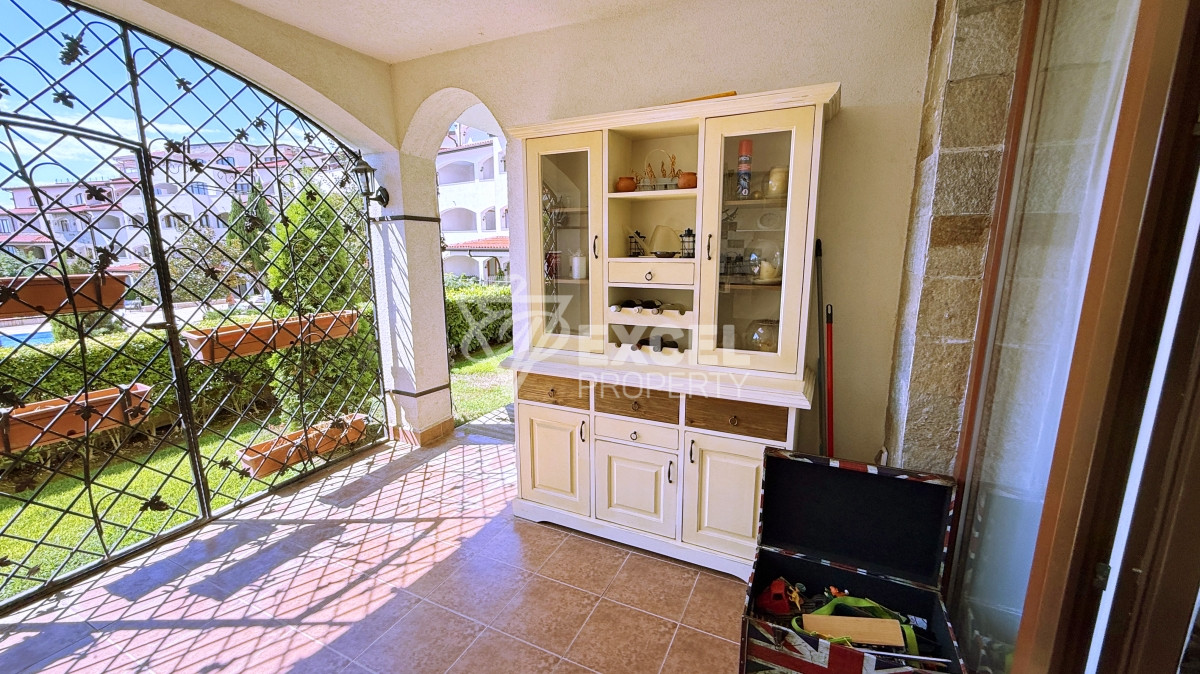 Unique multi-room apartment on the first line in the Casa Real complex, Sveti Vlas