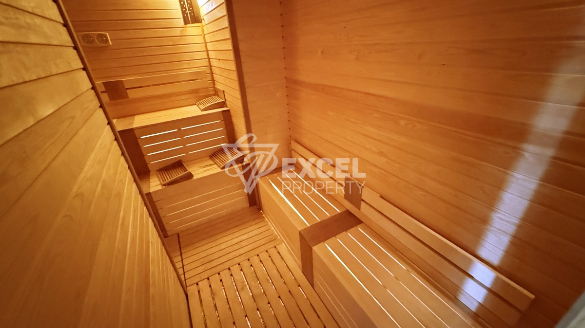 Unique multi-room apartment on the first line in the Casa Real complex, Sveti Vlas