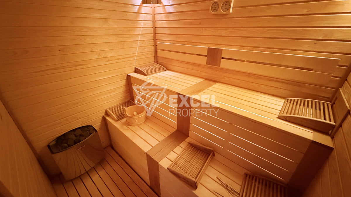 Unique multi-room apartment on the first line in the Casa Real complex, Sveti Vlas