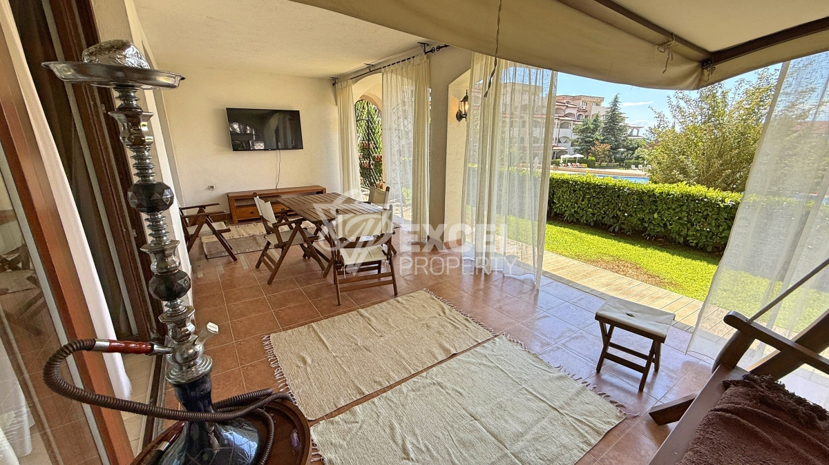 Unique multi-room apartment on the first line in the Casa Real complex, Sveti Vlas