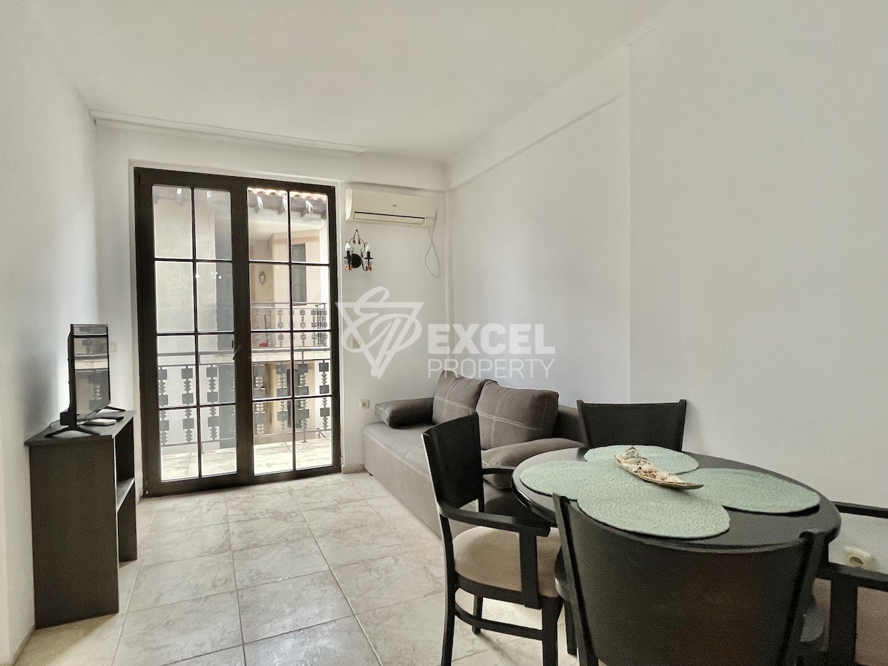 One-bedroom apartment in Obzor, only 150 m from the sea - the Cllif complex