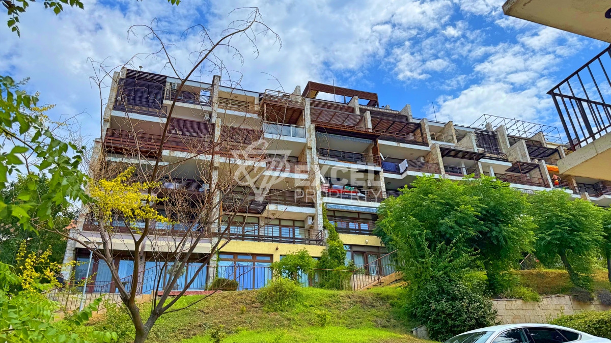 First line property with sea view in Dolce Vita complex, Sveti Vlas