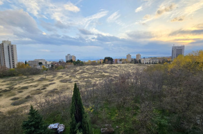 One-bedroom apartment in the center of Nessebar - excellent location and great potential