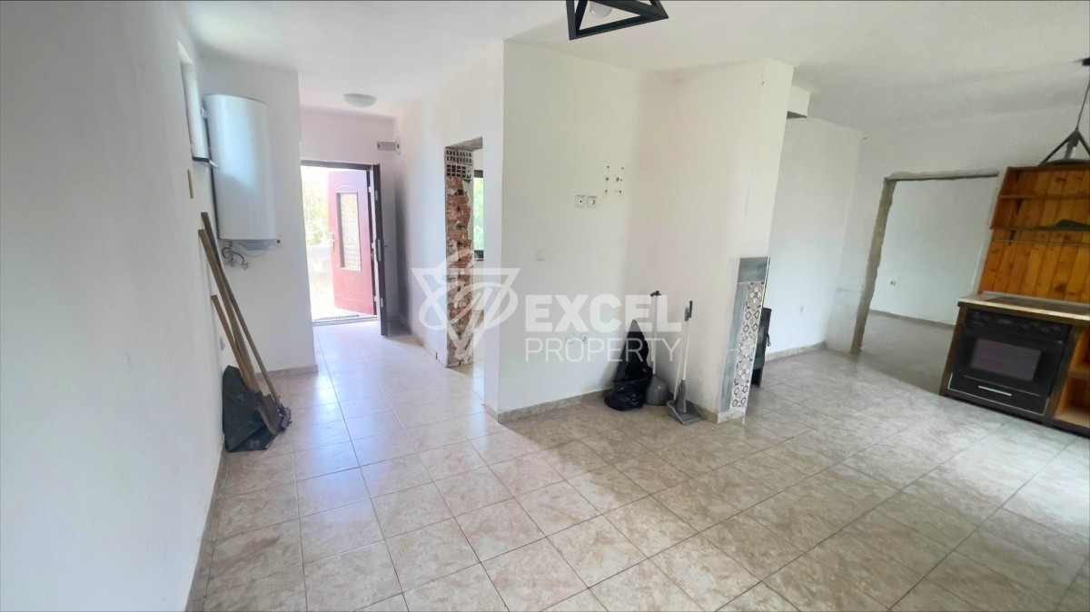 One storey house with two bedrooms in Gorica for sale