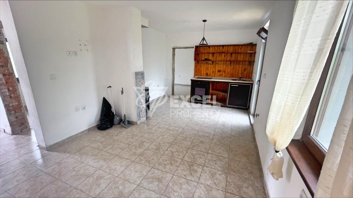 One storey house with two bedrooms in Gorica for sale