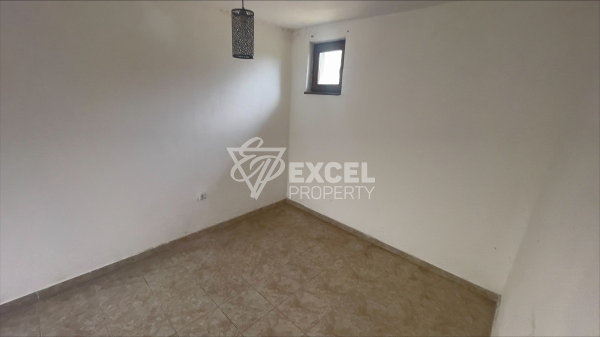 One storey house with two bedrooms in Gorica for sale