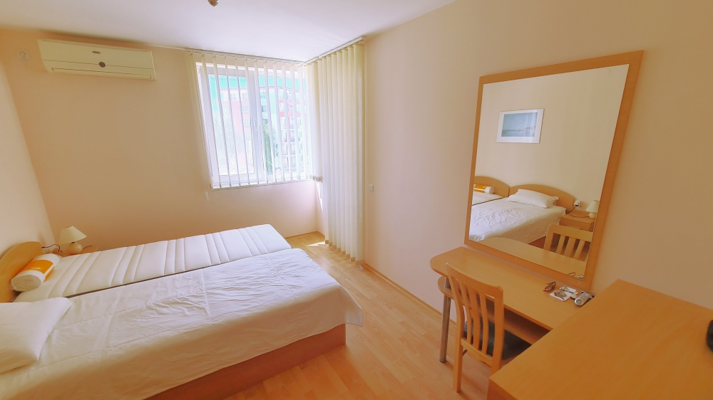 Spacious apartment complex with Marina View Fort overlooking the sea
