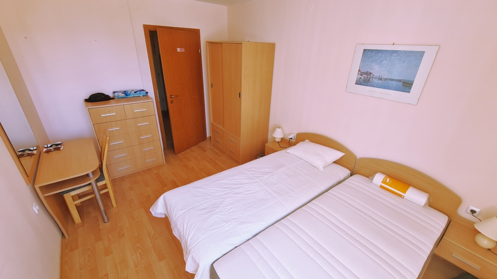 Spacious apartment complex with Marina View Fort overlooking the sea