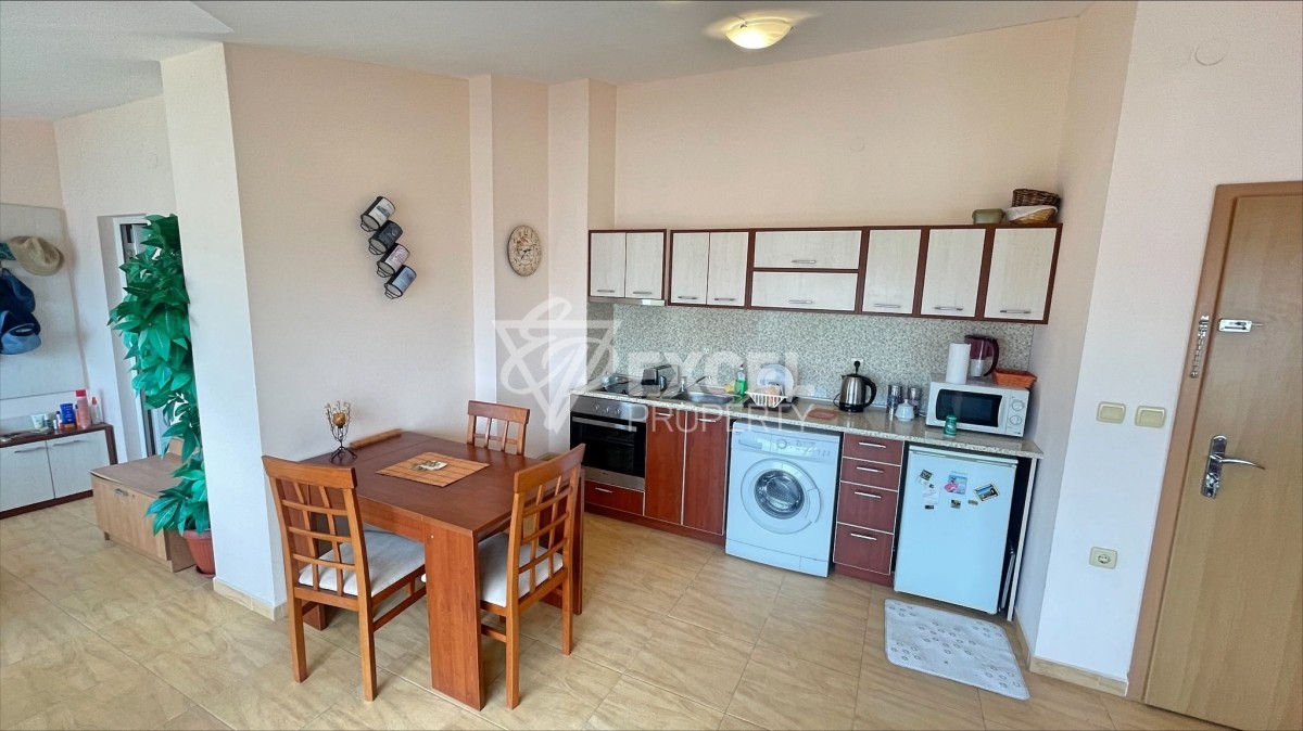 Aqua Dreams complex, Sveti Vlas - one bedroom apartment with sea view.